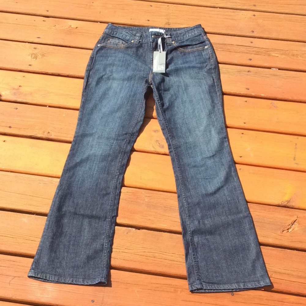 🧹👗5 for $20 Chico's Platinum Jeans Boot Cut NWT
